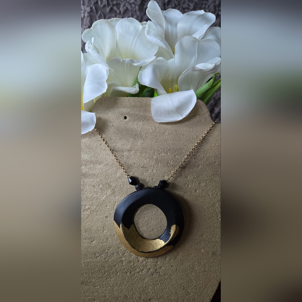 🌿 Desert Eclipse Circle Necklace 🌿